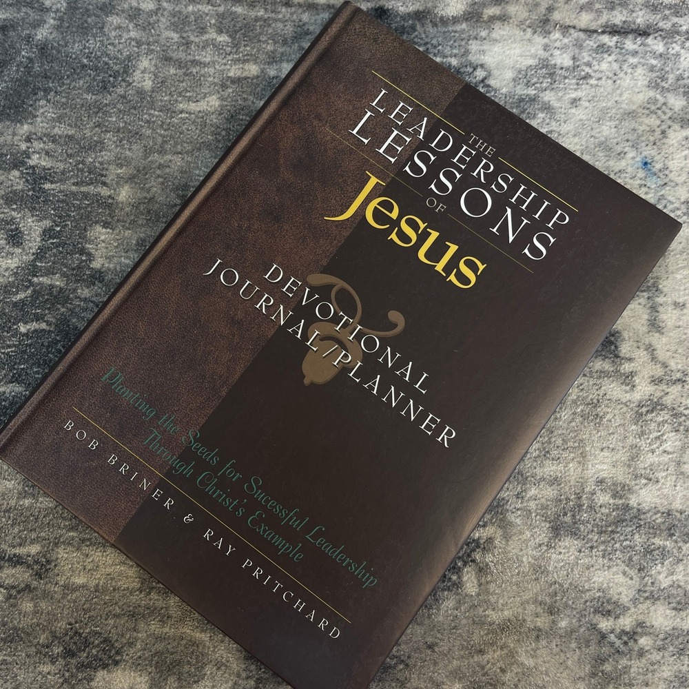Leadership Lessons of Jesus Bob Briner Ray Pritchard Devotional Journal NEW